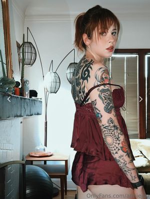 Anisa Jomha - Thumb