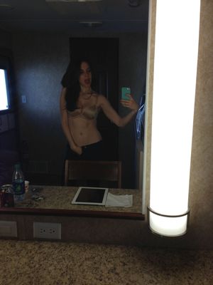 alison-brie-1 photo #302 photo n 302
