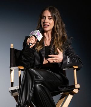 alison-brie-1 photo #384 photo n 384