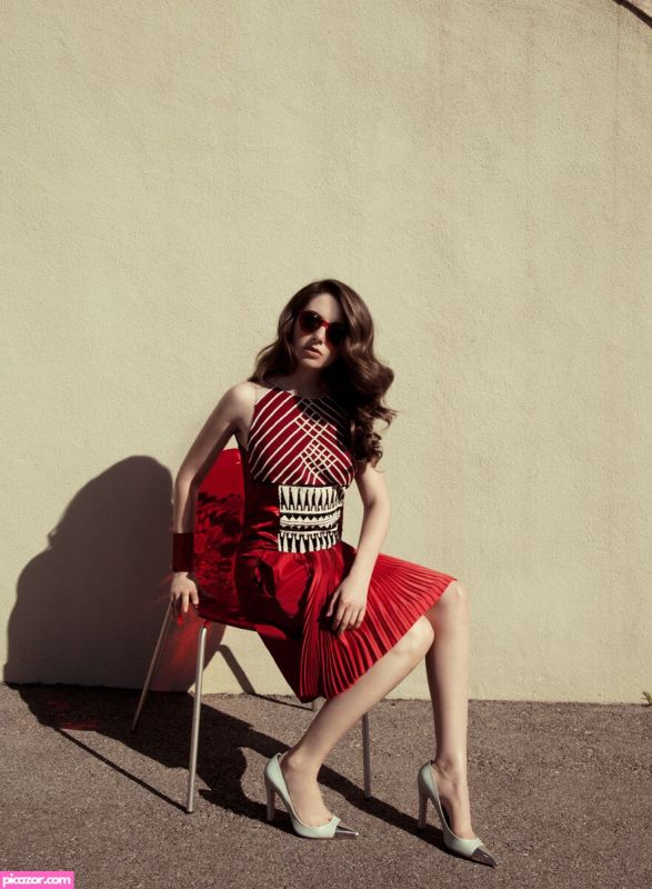 Alison Brie N330