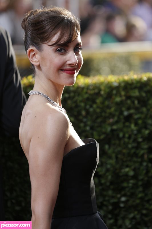 Alison Brie N130