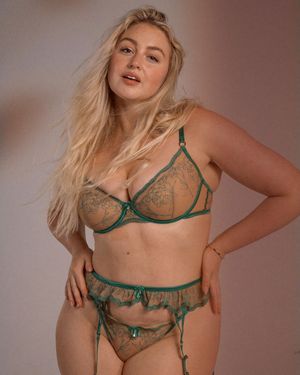 iskra-lawrence-1 photo #52 photo n 52