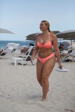 iskra-lawrence-1 photo #74 photo n 74
