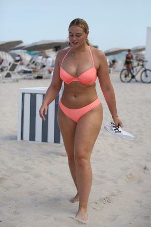 iskra-lawrence-1 photo #78 photo n 78