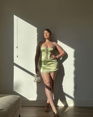 Iskra Lawrence N19