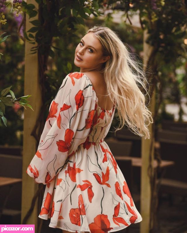 Iskra Lawrence N223
