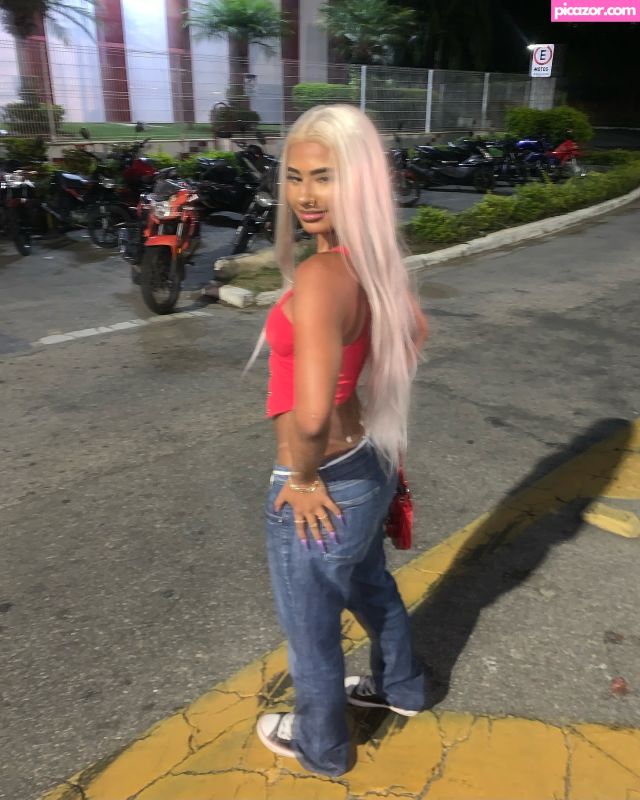 baddiejuu N13