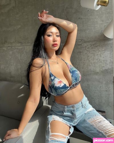 Lena Yewon  - Image