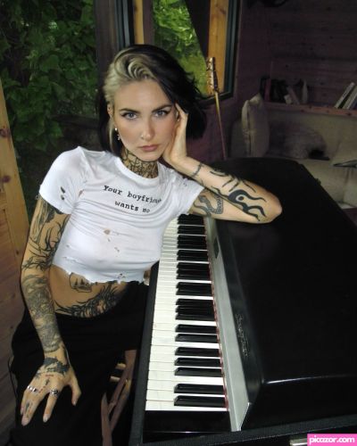 Nikolina  - Image
