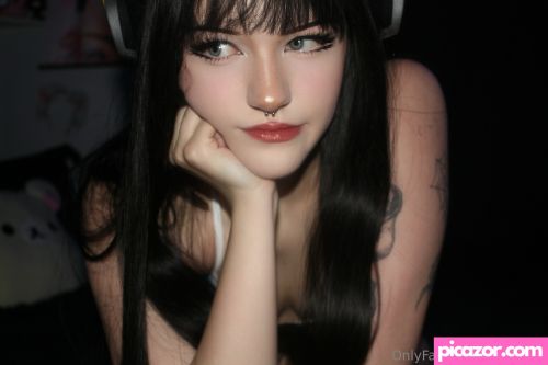 wuvkyu - Image