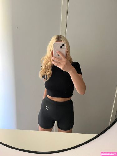 HottieJennifer  - Image