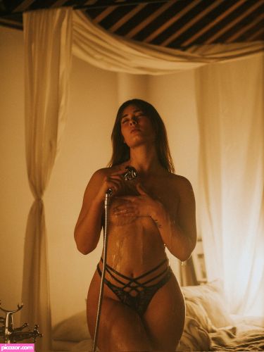 stephaniegnzalez  - Image