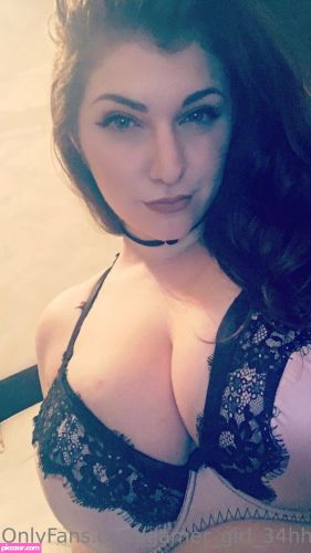 34HHGamerGirlHannah  - Image