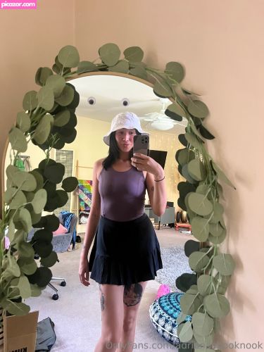 adrianasbooknook  - Image