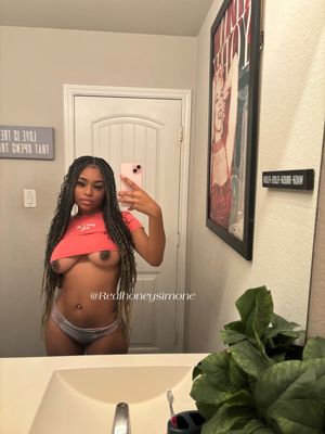realhoneysimone-1 photo #10 photo n 10