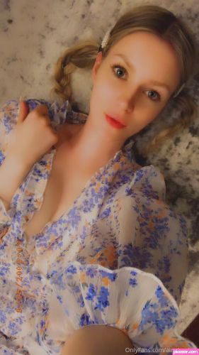 Ainsley Shay - Image