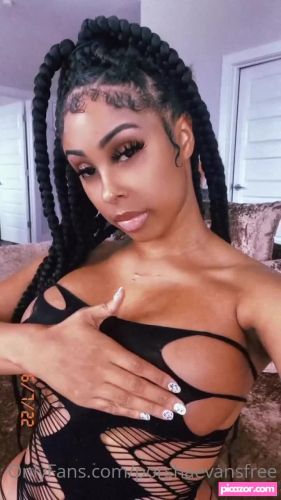 Iamporshaevans  - Image