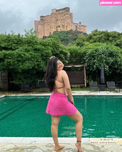 Nikita Sharma - Image
