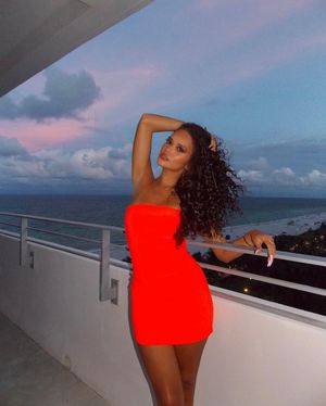 Madison Pettis N21