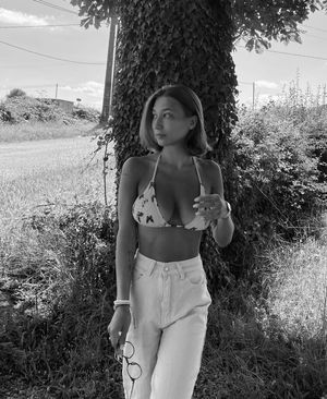 apoline-perret-1 photo #3 photo n 3