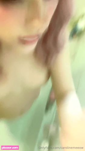 carolinemeeoww  - Image