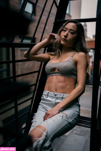 Julie R - Image