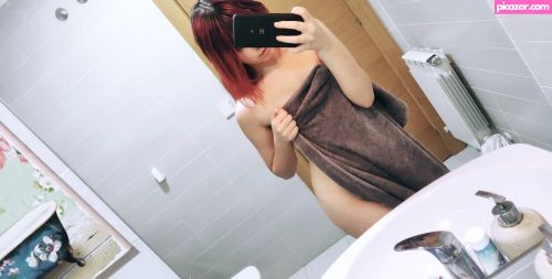theakaleina  - Image