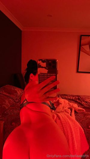 babyyxbell  - Thumb