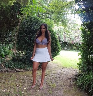 Nadia Adan - Thumb