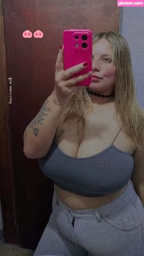 Estefani Favila - Image