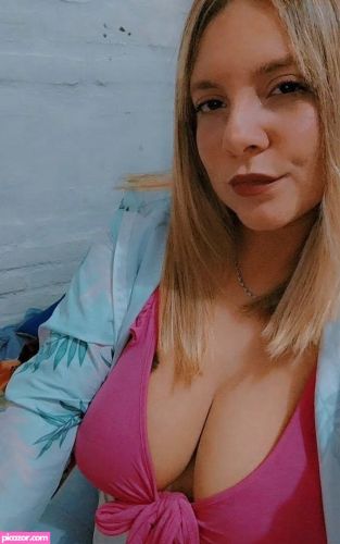 Estefani Favila - Image