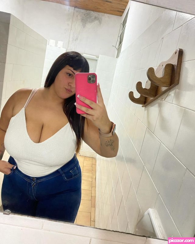 Zoe Gomez N15