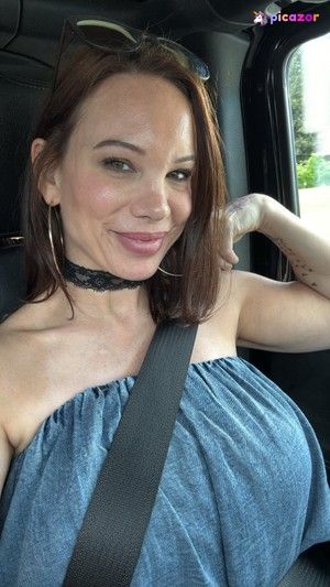 Brittany Elizabeth - Thumb