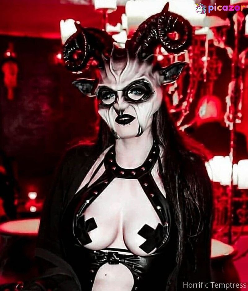 mischa-cleo-moore N35