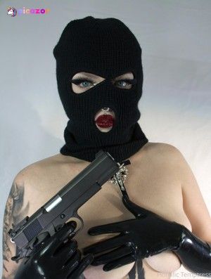 mischa-cleo-moore photo #15 photo n 15