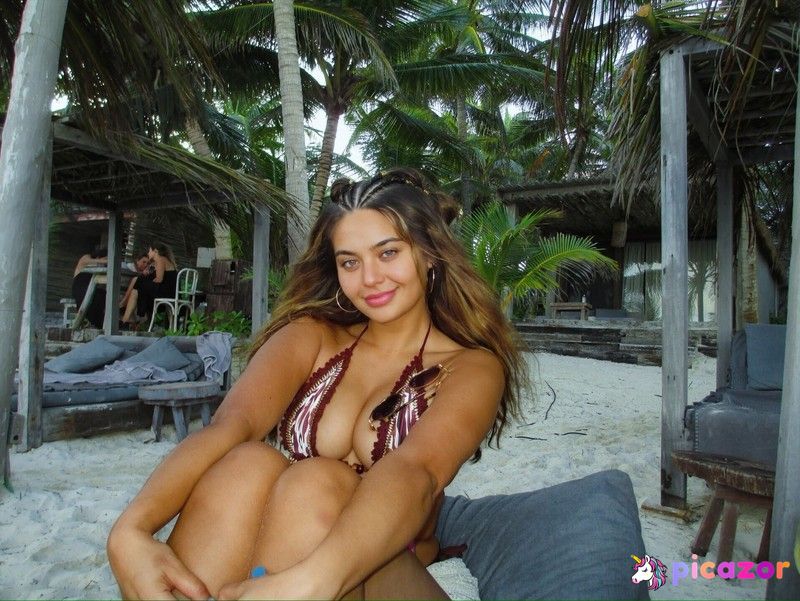 Sofia Jamora N816
