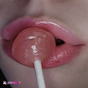 VioletLuna11224 - Thumb