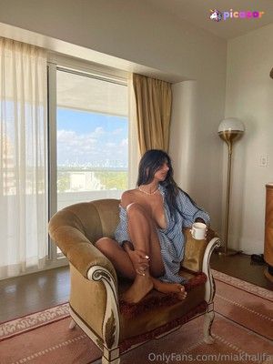 mia-khalifa photo #941 photo n 941