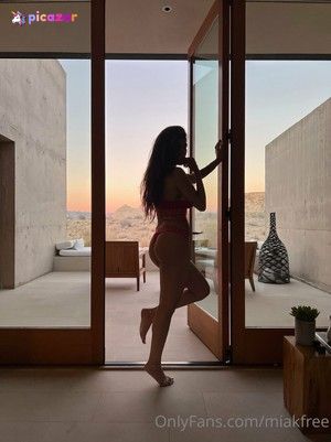 mia-khalifa photo #1005 photo n 1005