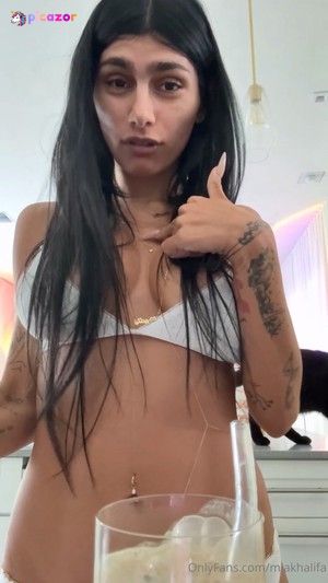 mia-khalifa photo #994 photo n 994