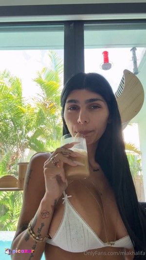 mia-khalifa photo #989 photo n 989