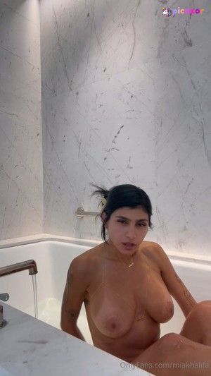 mia-khalifa photo #966 photo n 966
