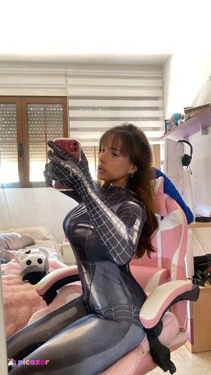 Rinna0x - Thumb