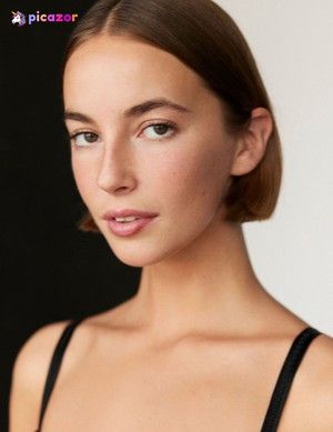 Amelie Manzoli - Thumb
