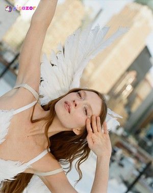 larsen-thompson-1 photo #185 photo n 185