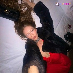 larsen-thompson-1 photo #195 photo n 195