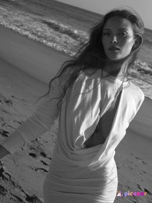 Larsen Thompson N26