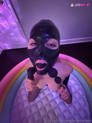 latexlexxxx-1 photo #6 photo n 6