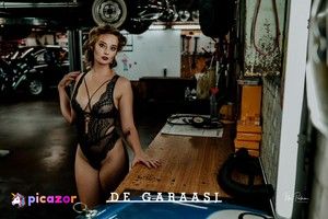 freyja-vanden-broucke photo #1 photo n 1