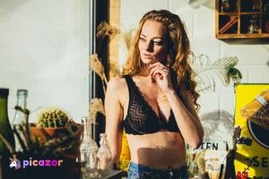 Freyja Vanden Broucke - Thumb